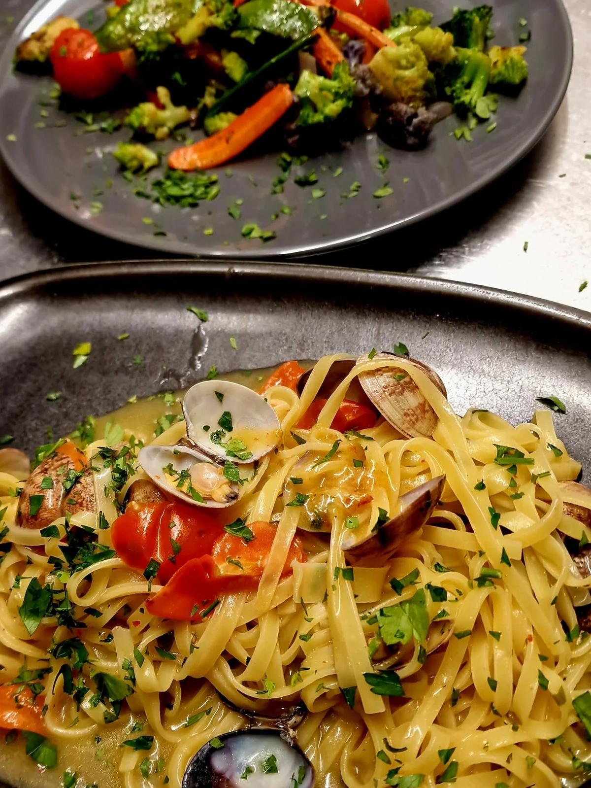Pâtes vongole et légumes